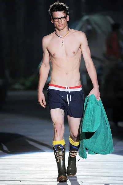 Look 5